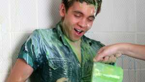 sean-gunged-in-501s_2.jpg
